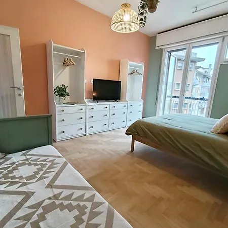 Colors Of 2 Bedrooms, Near Center, Near Bus Stop * Firenze